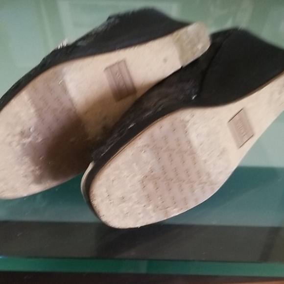 Tom's high heals - Picture 5 of 5